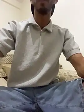 Snapshot of Yasar-Xxxl chatting on June 9, 8:31 pm Yasar-Xxxl online show from June 9, 8:31 pm