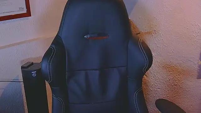 Snapshot of Lucien_Gray_ chatting on September 30, 6:13 pm Lucien Gray online show from September 30, 6:13 pm