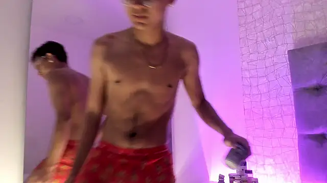 Snapshot of Lucien_Gray_ chatting on December 3, 2:59 pm Lucien Gray online show from December 3, 2:59 pm