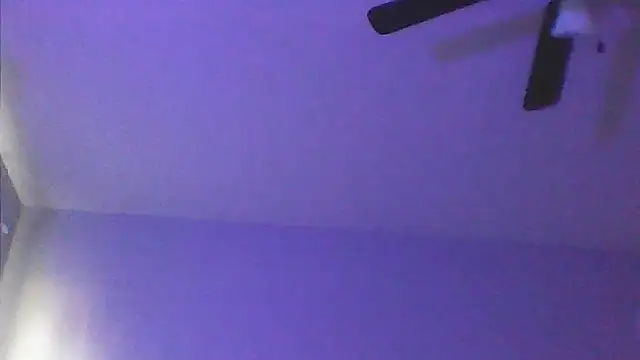sarahkat86 online show from May 20, 11:11 pm