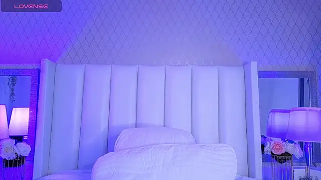 CristalHeart  online show from April 3, 12:47 pm