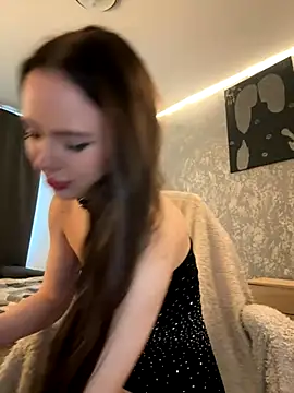 TianaCharm online show from September 22, 10:50 am