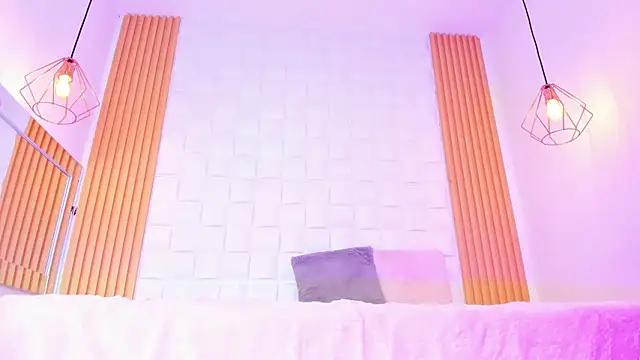 Snapshot of AriaBelle chatting on March 6, 11:06 am AriaBelle online show from March 6, 11:06 am