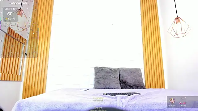 Snapshot of AriaBelle chatting on April 16, 12:39 pm AriaBelle online show from April 16, 12:39 pm