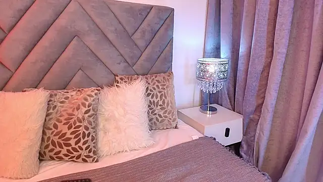 sara owens7 online show from March 5, 1:56 am