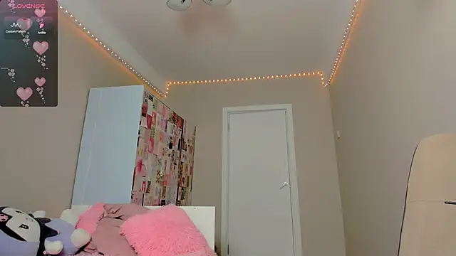 yoi mika online show from September 15, 8:31 pm