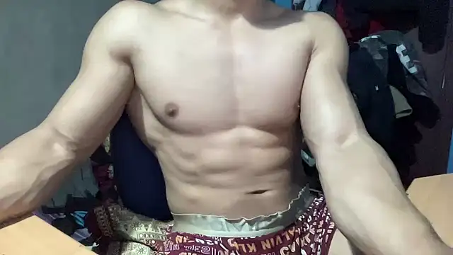 veilofstrength online show from November 12, 6:52 pm