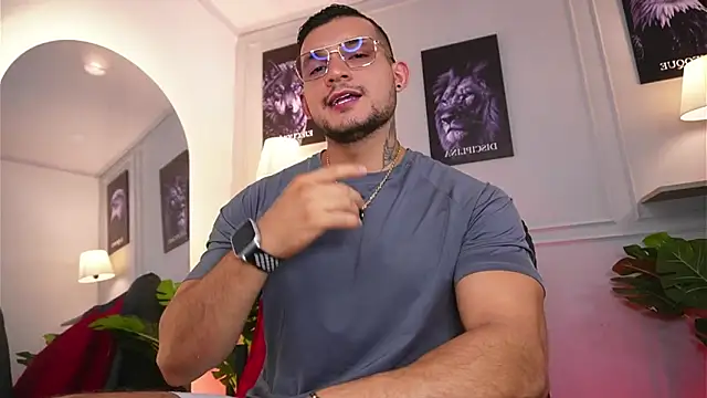 Marco Vega online show from May 27, 6:05 pm