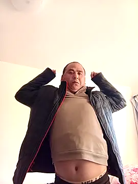 CWQ123 online show from October 25, 10:59 pm