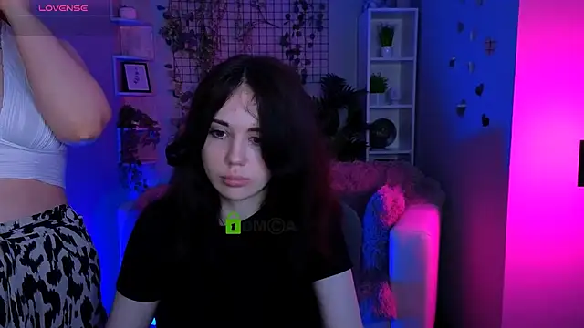 riley sanders online show from June 12, 7:13 pm