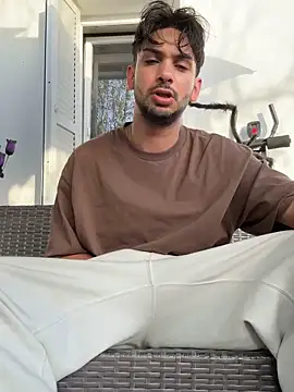 Snapshot of Gipsyboysteve chatting on November 15, 1:51 pm Gipsyboysteve online show from November 15, 1:51 pm