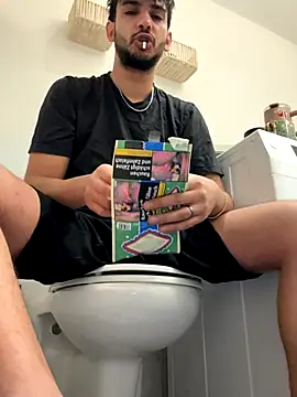 Snapshot of Gipsyboysteve chatting on November 23, 4:40 pm Gipsyboysteve online show from November 23, 4:40 pm