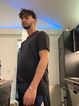 Snapshot of Gipsyboysteve chatting on November 24, 9:25 pm Gipsyboysteve online show from November 24, 9:25 pm