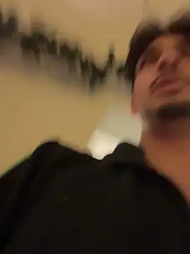 Snapshot of Gipsyboysteve chatting on December 15, 4:17 am Gipsyboysteve online show from December 15, 4:17 am