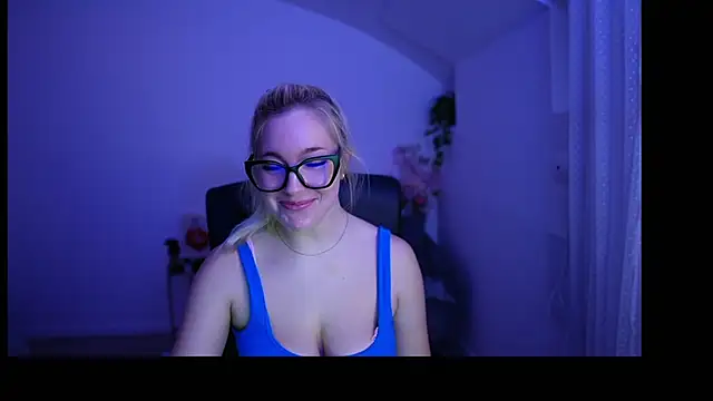 leokitty  online show from March 16, 2:21 pm