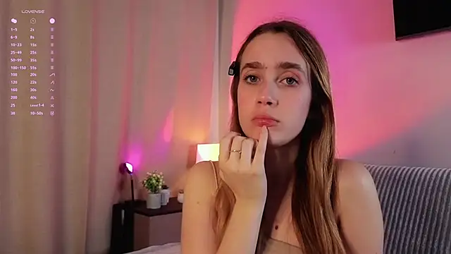 Snapshot of EarleneBrayton chatting on September 29, 1:11 am EarleneBrayton online show from September 29, 1:11 am