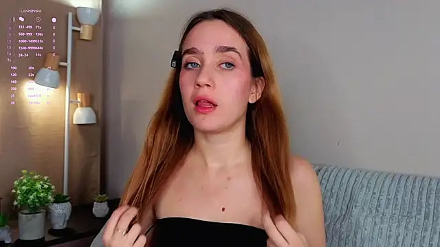 Snapshot of EarleneBrayton chatting on October 18, 1:08 am EarleneBrayton online show from October 18, 1:08 am