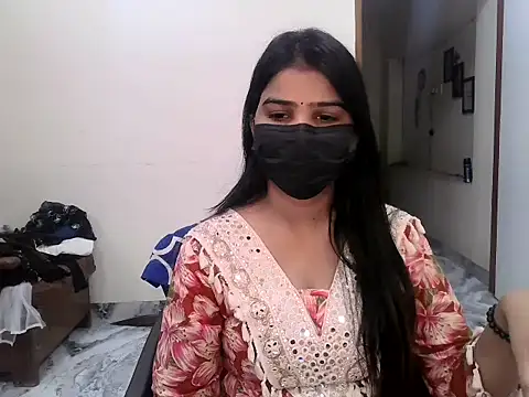 suhana-singh online show from July 30, 5:50 am