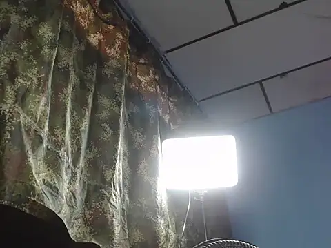 maggi hotsson online show from November 25, 7:47 pm