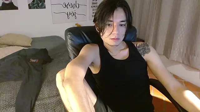 Snapshot of davoxer chatting on October 15, 2:55 am davoxer online show from October 15, 2:55 am