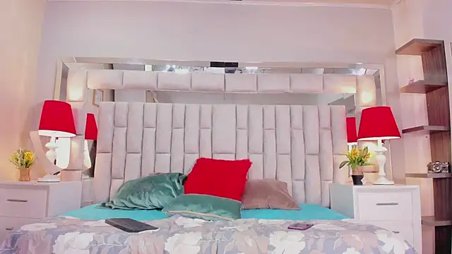 mia rousse25 online show from October 4, 1:09 pm