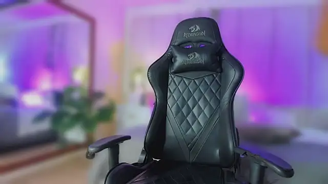 Snapshot of mia_rousse25 chatting on January 16, 3:10 am mia rousse25 online show from January 16, 3:10 am