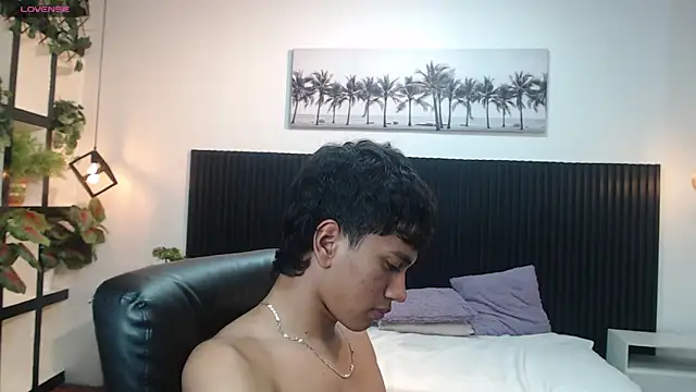 markbowie online show from November 30, 12:14 am