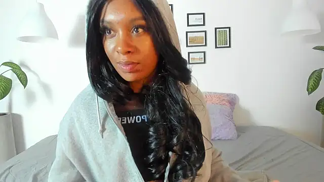 Coco joness online show from December 13, 8:25 pm