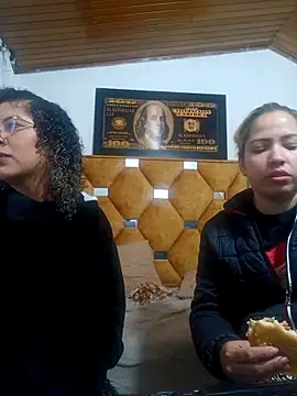 Snapshot of CATTALINAHOT chatting on February 18, 4:52 am CATTALINAHOT online show from February 18, 4:52 am