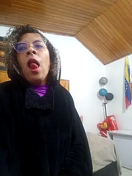 Snapshot of CATTALINAHOT chatting on February 25, 10:03 am CATTALINAHOT online show from February 25, 10:03 am