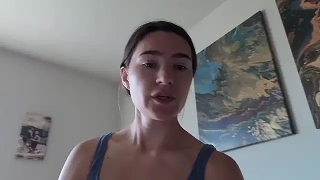 Snapshot of bambifarrina chatting on April 23, 5:15 pm bambifarrina online show from April 23, 5:15 pm