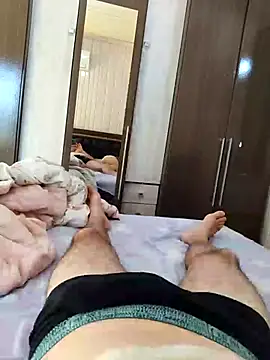 Snapshot of Gustavo198045 chatting on February 1, 12:04 pm Gustavo198045 online show from February 1, 12:04 pm