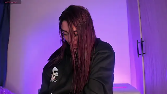 Snapshot of scarlett_Collinss chatting on December 23, 5:16 am scarlett Collinss online show from December 23, 5:16 am