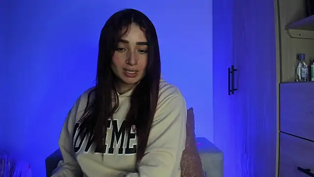 Snapshot of scarlett_Collinss chatting on January 7, 4:37 am scarlett Collinss online show from January 7, 4:37 am