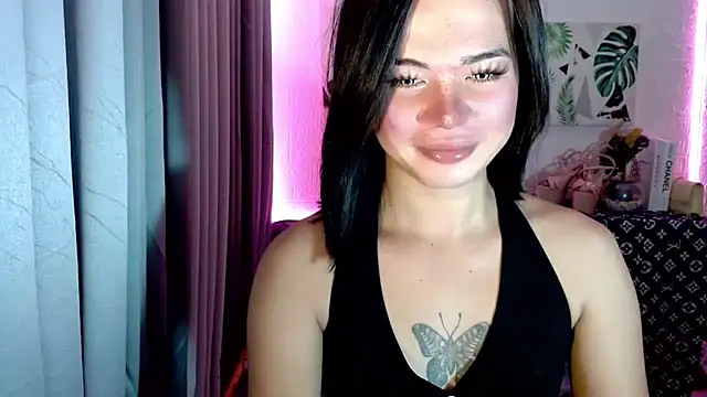 Snapshot of _SexyButterfly chatting on October 12, 5:28 am SexyButterfly online show from October 12, 5:28 am
