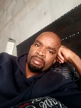 mdavazo00 online show from October 3, 8:55 am