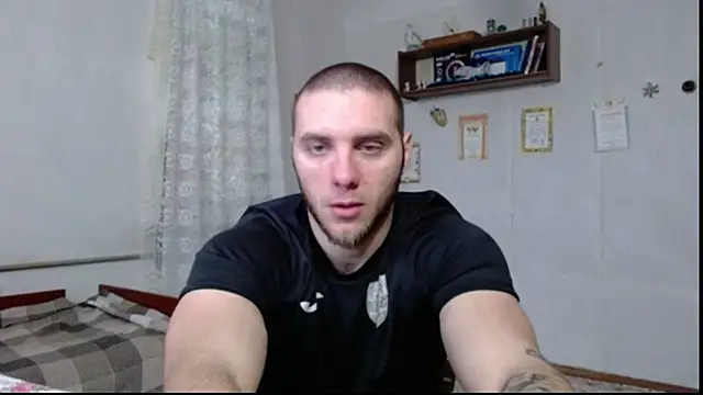 Jordan1Dior online show from April 8, 8:36 am