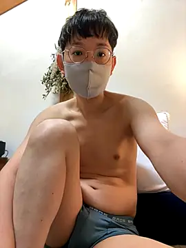 Snapshot of tom19899q chatting on November 27, 9:17 pm tom19899q online show from November 27, 9:17 pm