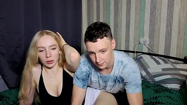 Emily0303 online show from September 16, 2:51 pm