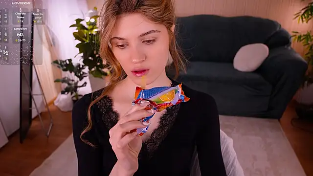 Angell Wild online show from April 4, 3:53 pm