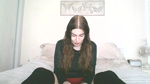 EllaKent online show from February 22, 10:25 am