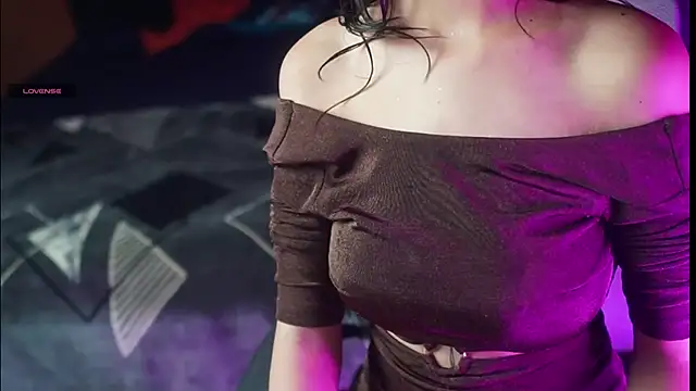 NidhiChandra online show from September 10, 11:43 am