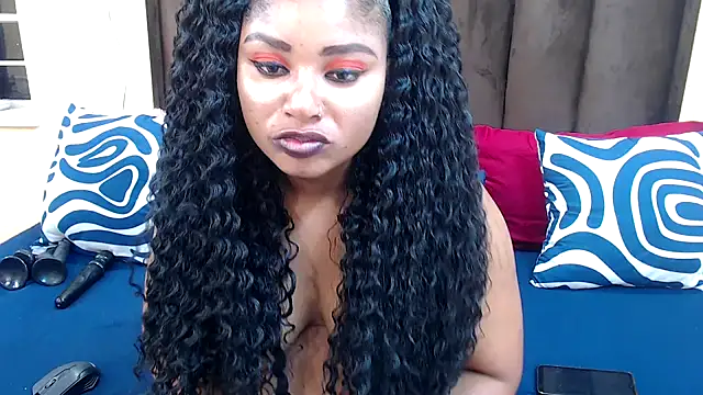 AfricanQueenxx40 online show from December 2, 5:52 pm