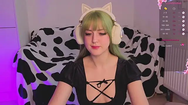 bananasgirl online show from September 14, 6:23 am