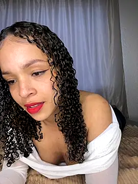 Yasmin777  online show from November 16, 10:26 pm