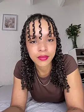 Yasmin777  online show from May 22, 6:13 pm