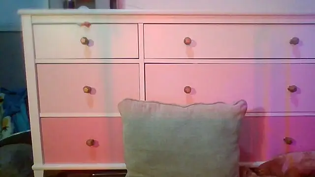 arianababyxo online show from April 13, 5:24 am