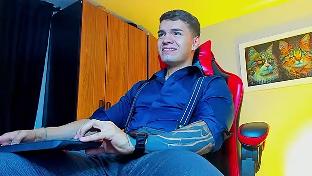 ALPHA DOMINUS  online show from October 8, 3:59 am