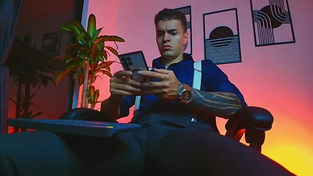 ALPHA DOMINUS  online show from April 11, 3:55 am