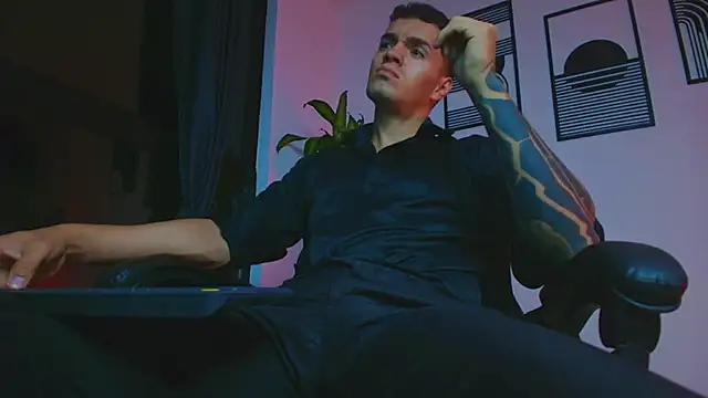 Snapshot of ALPHA_DOMINUS_ chatting on May 21, 4:19 am ALPHA DOMINUS online show from May 21, 4:19 am